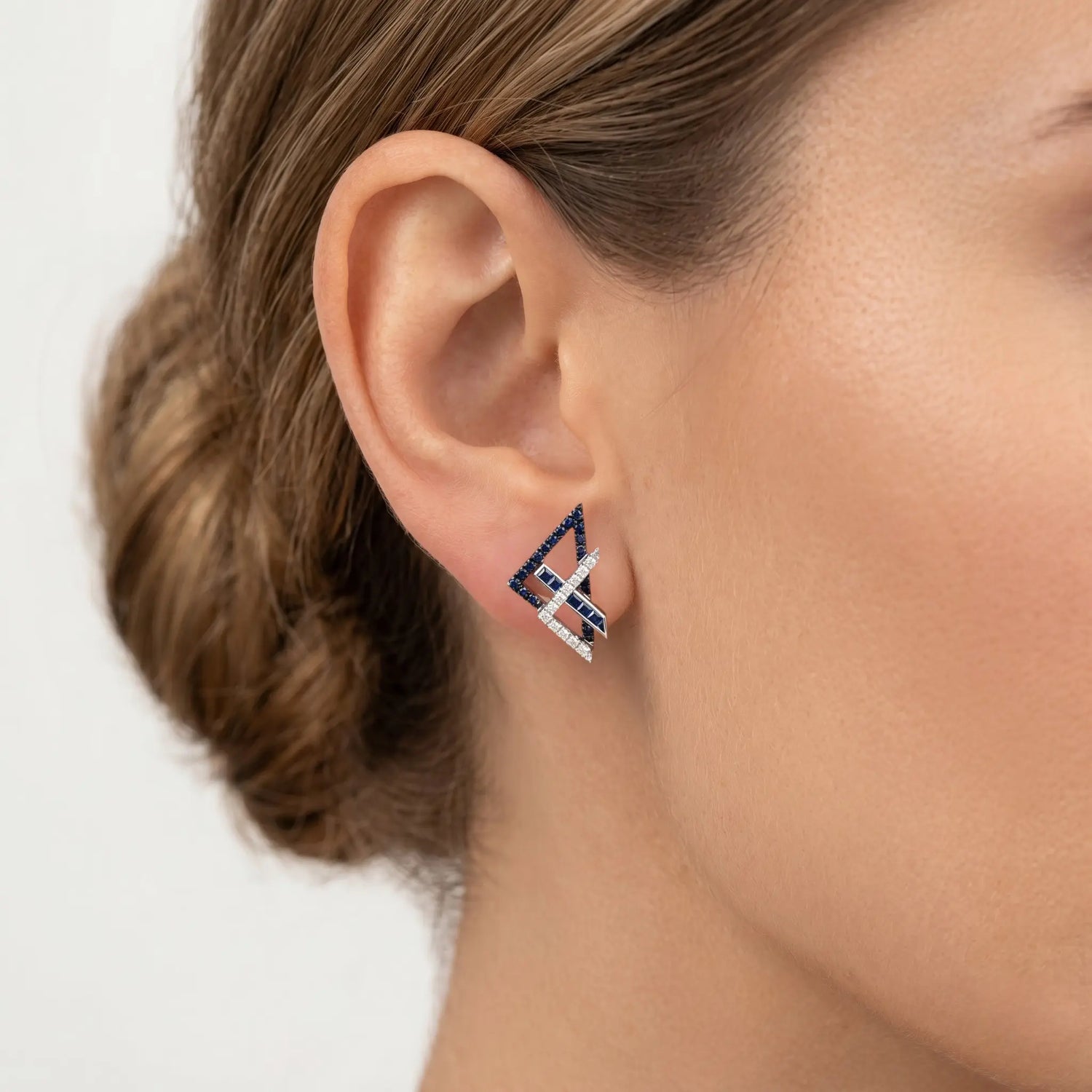 18K White Gold Sapphire & Diamond Origami Earrings – 0.80ctw