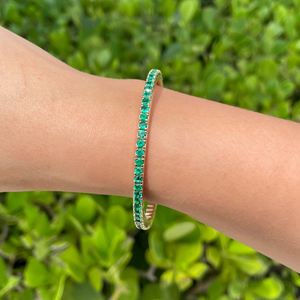 Jay Feder 14k Yellow Gold Green Emerald Stretch Tennis Bangle Bracelet