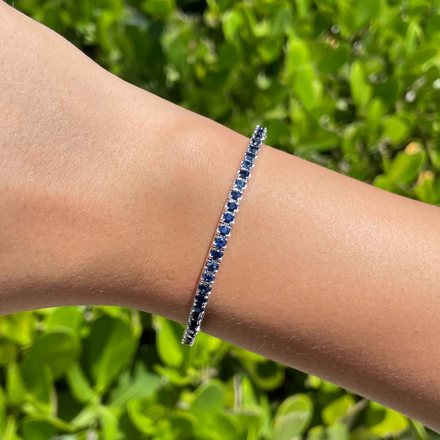 Jay Feder 14k White Gold Blue Sapphire Stretch Tennis Bangle Bracelet