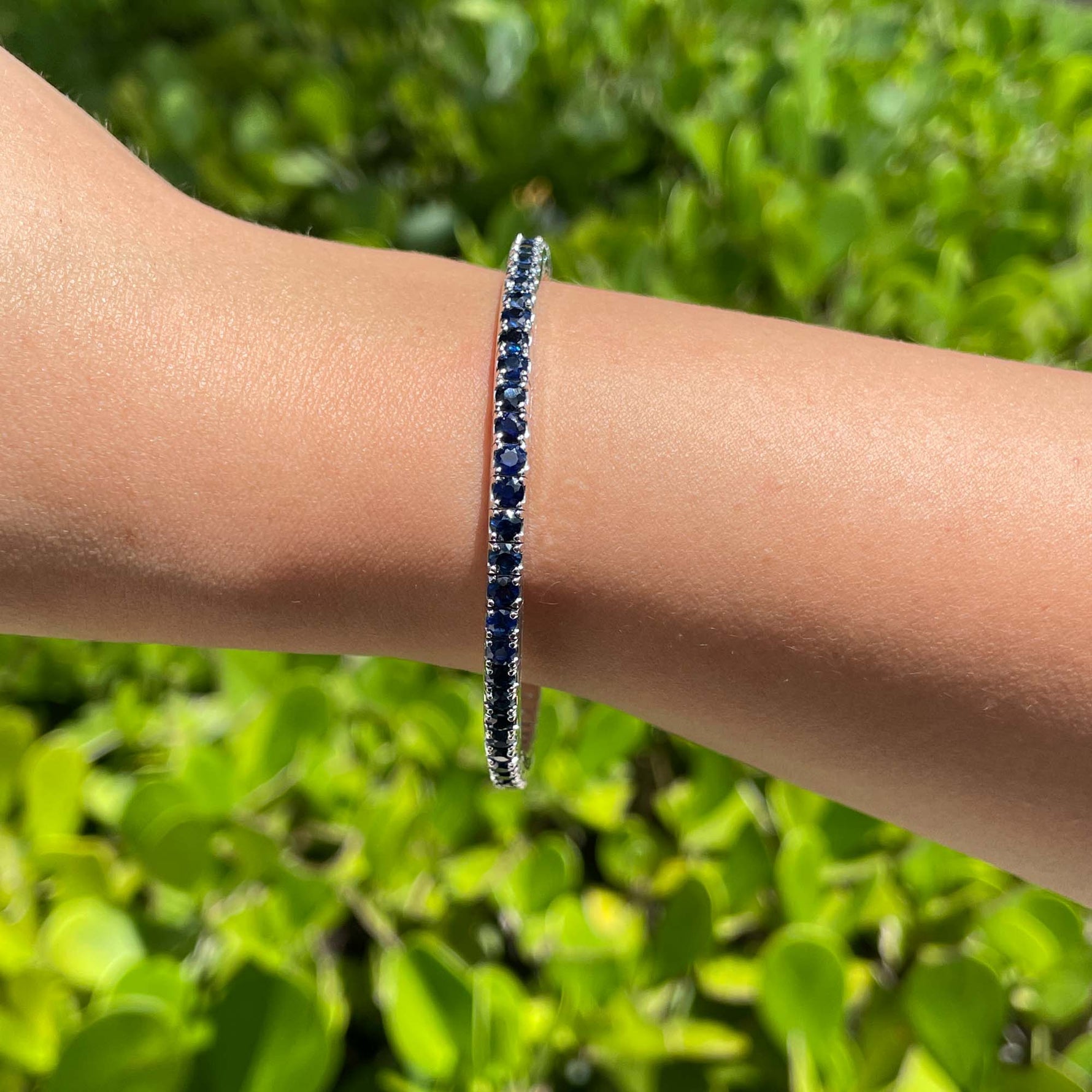 Jay Feder 14k White Gold Blue Sapphire Stretch Tennis Bangle Bracelet