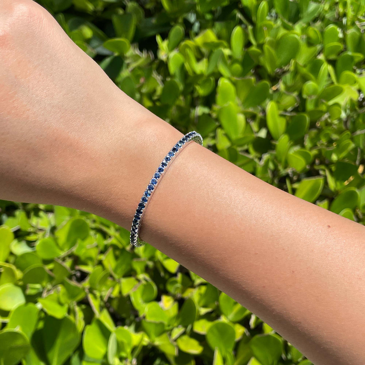 Jay Feder 14k White Gold Blue Sapphire Stretch Tennis Bangle Bracelet