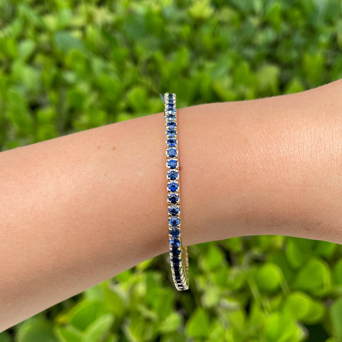 Jay Feder 14k Yellow Gold Blue Sapphire Stretch Tennis Bangle Bracelet