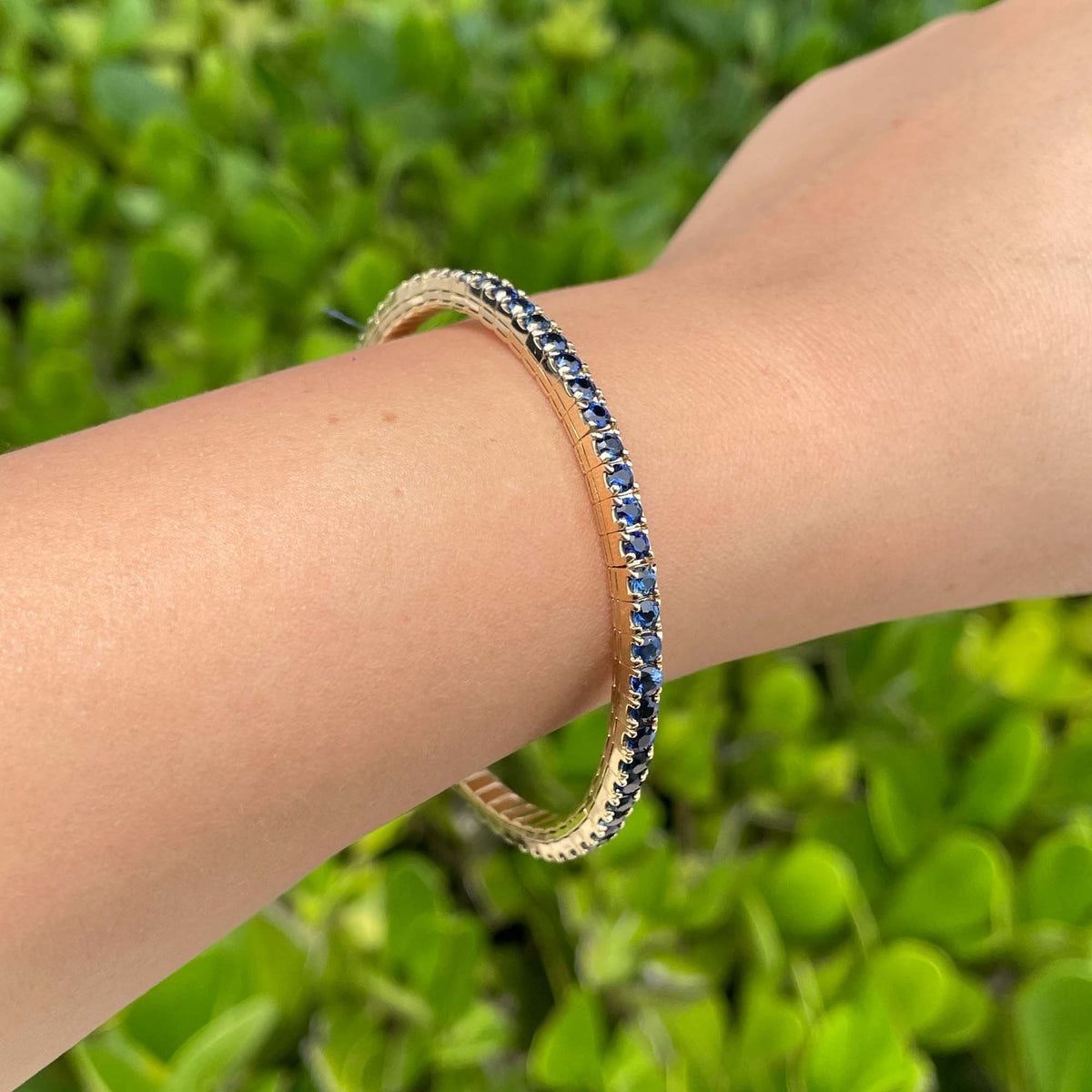 Jay Feder 14k Yellow Gold Blue Sapphire Stretch Tennis Bangle Bracelet