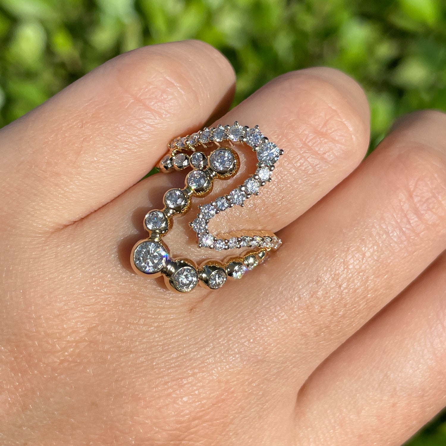 Jay Feder 14k Yellow Gold Diamond Bezel ZigZag Ring