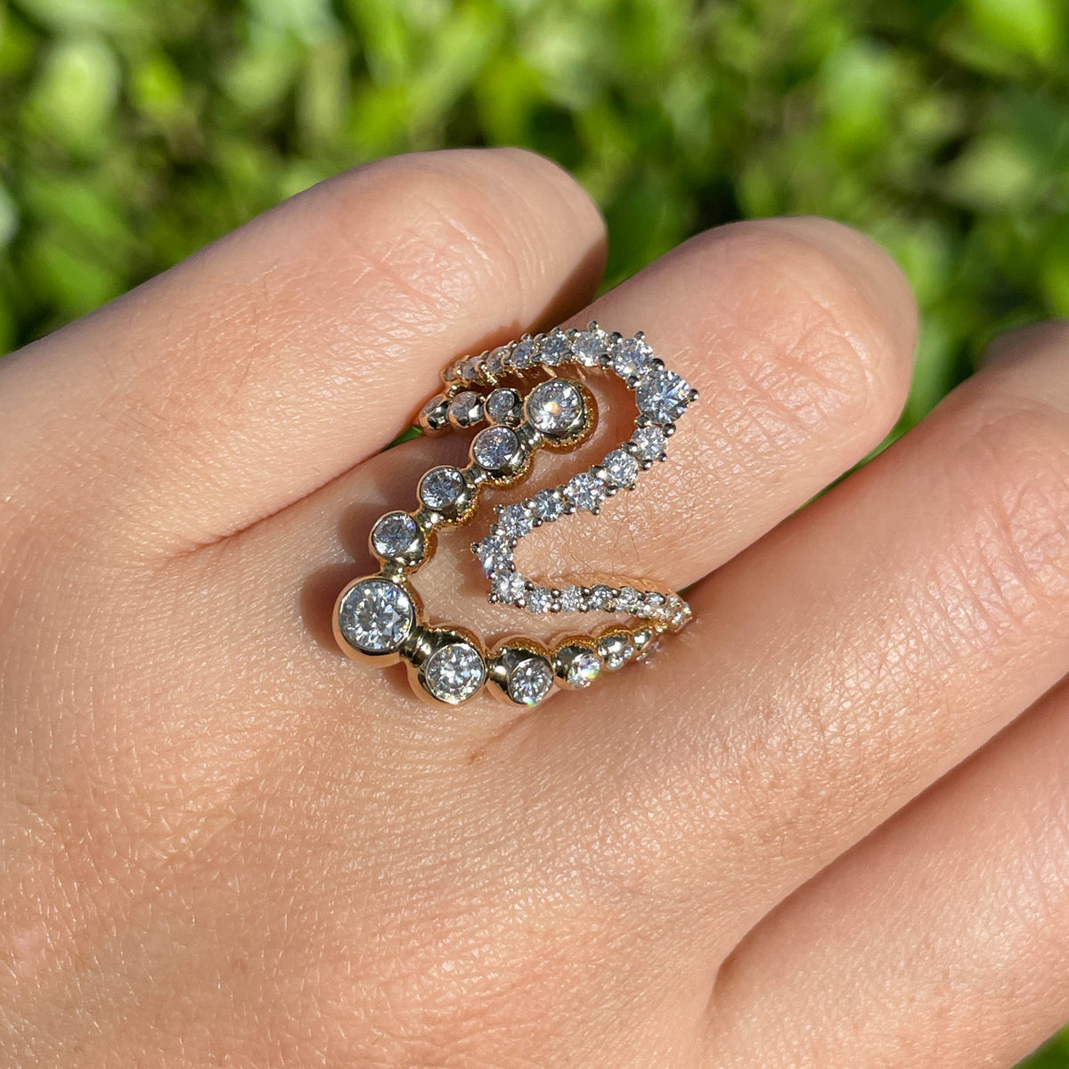 Jay Feder 14k Yellow Gold Diamond Bezel ZigZag Ring