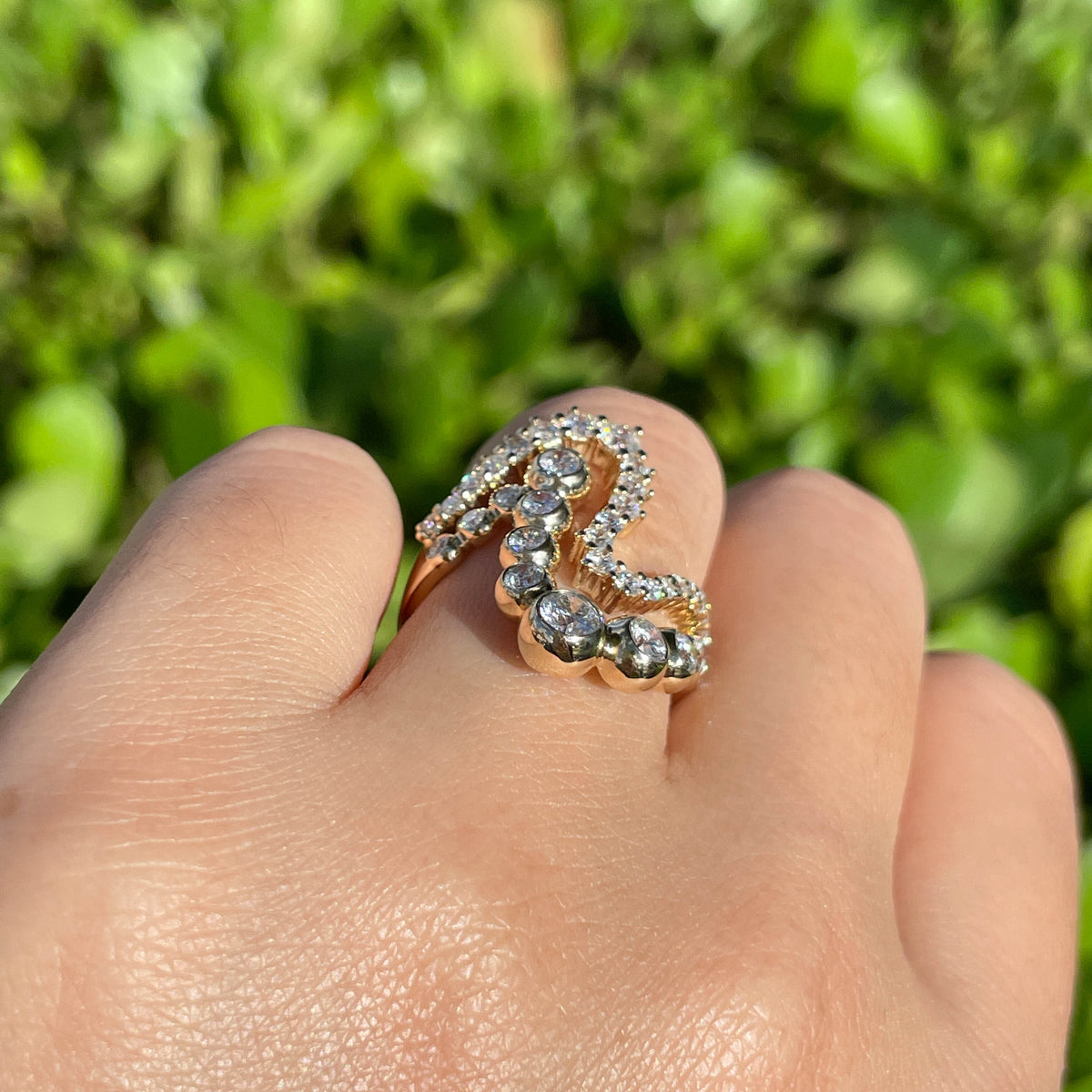 Jay Feder 14k Yellow Gold Diamond Bezel ZigZag Ring