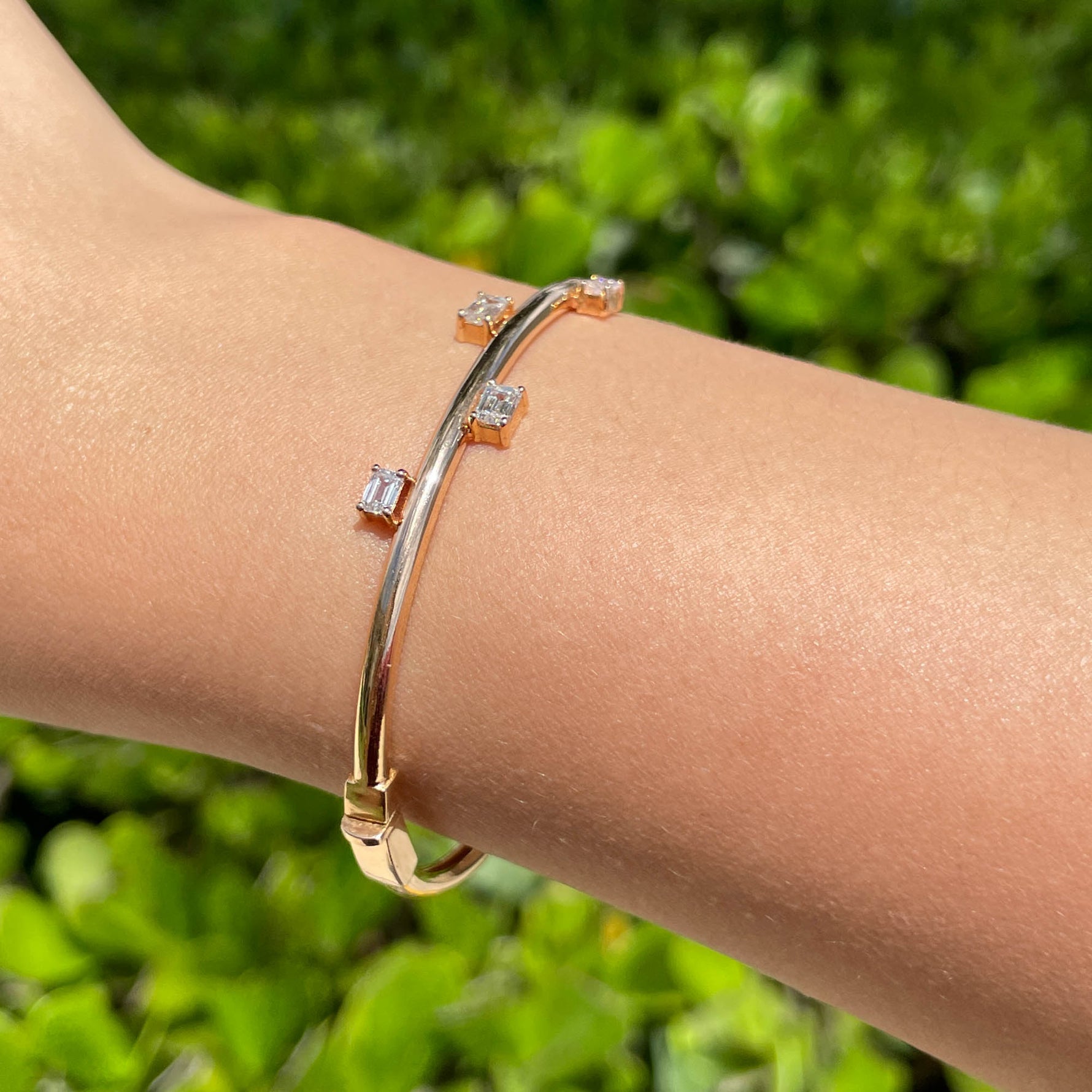 JAY FEDER 18K ROSE GOLD EMERALD CUT DIAMOND BANGLE BRACELET