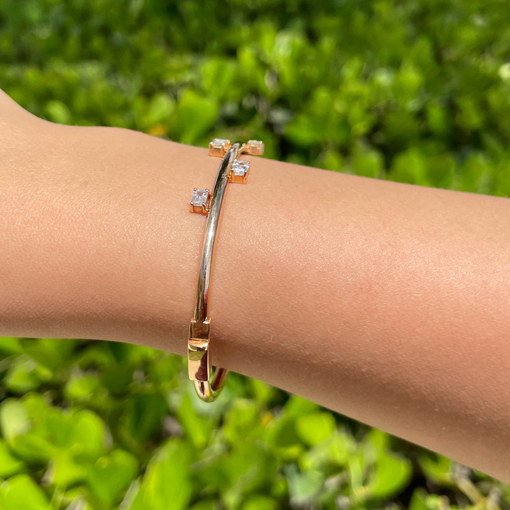 JAY FEDER 18K ROSE GOLD EMERALD CUT DIAMOND BANGLE BRACELET