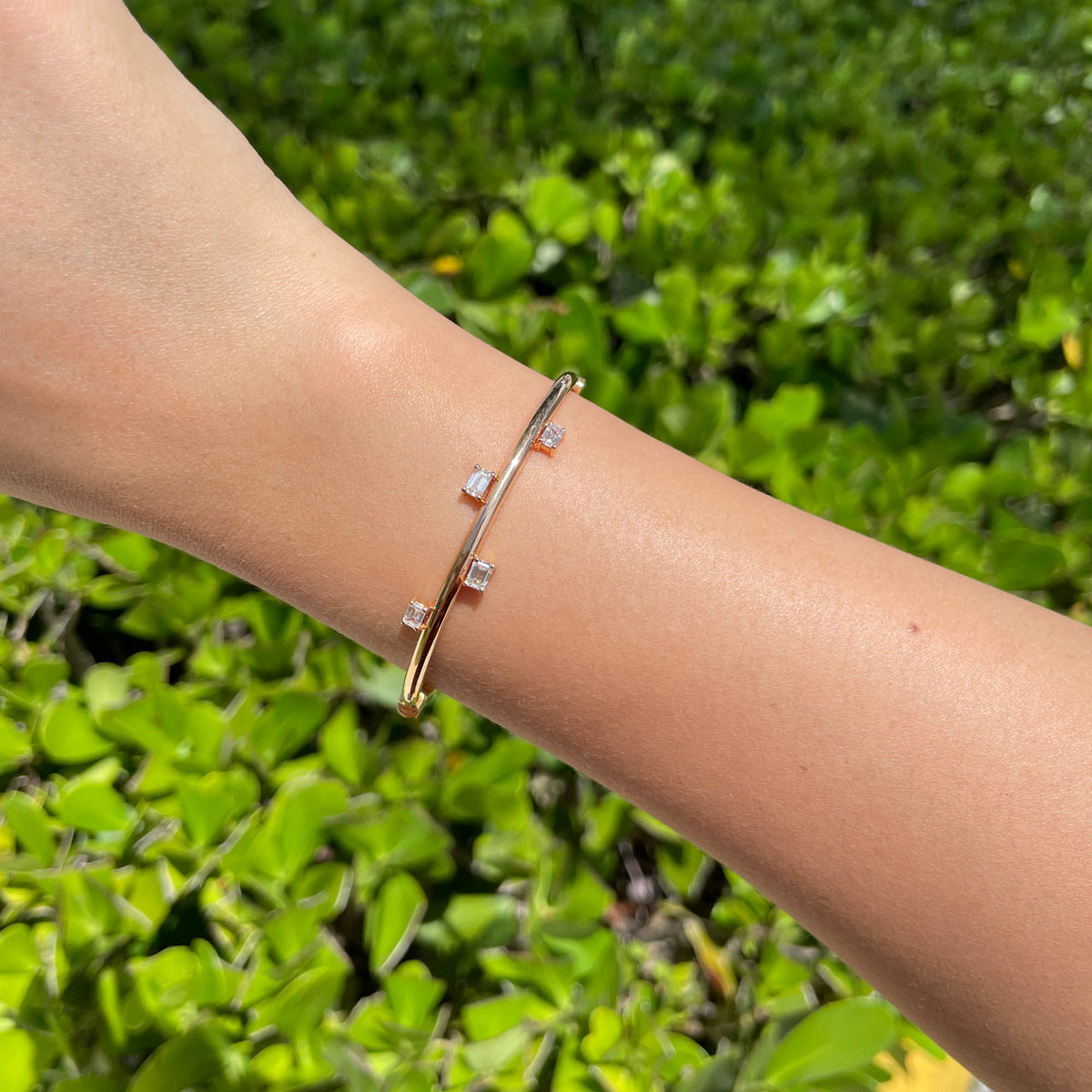 JAY FEDER 18K ROSE GOLD EMERALD CUT DIAMOND BANGLE BRACELET