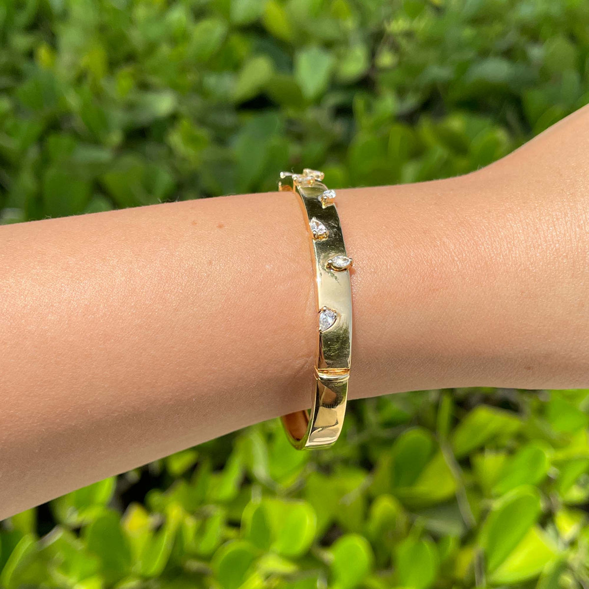 Jay Feder 18k Yellow Gold Diamond Bangle Bracelet