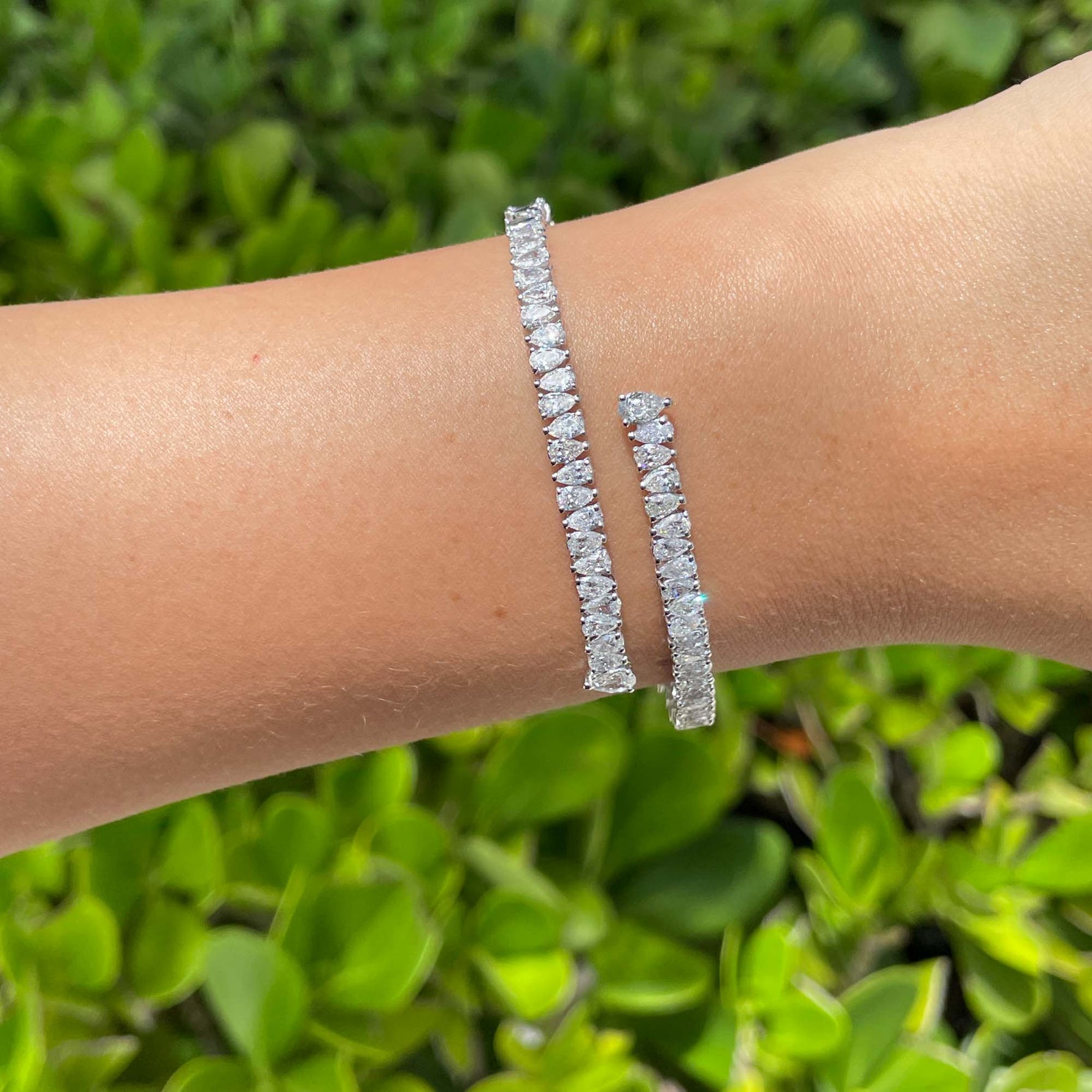 Jay Feder 18k White Gold Diamond Crossover Wrap Bangle Bracelet