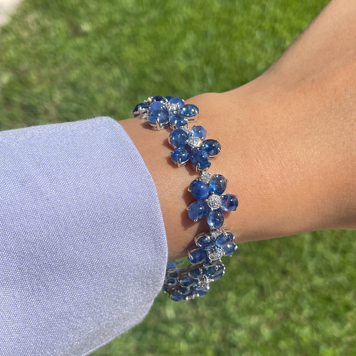 JAY FEDER 18K WHITE GOLD SAPPHIRE DIAMOND FLOWER STATION BRACELET