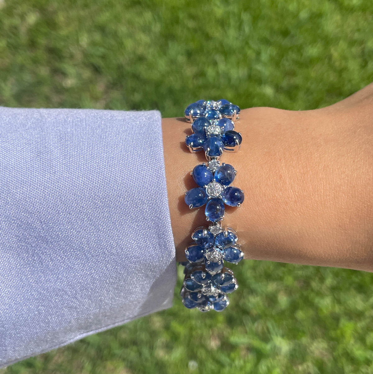 JAY FEDER 18K WHITE GOLD SAPPHIRE DIAMOND FLOWER STATION BRACELET