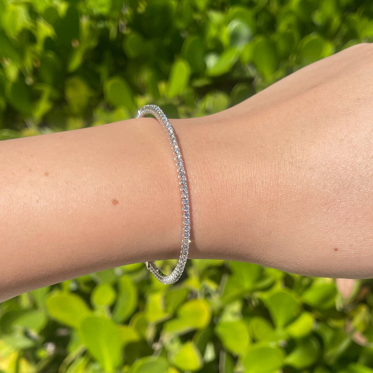 Jay Feder 14k White Gold Diamond All around Bangle Tennis Bracelet