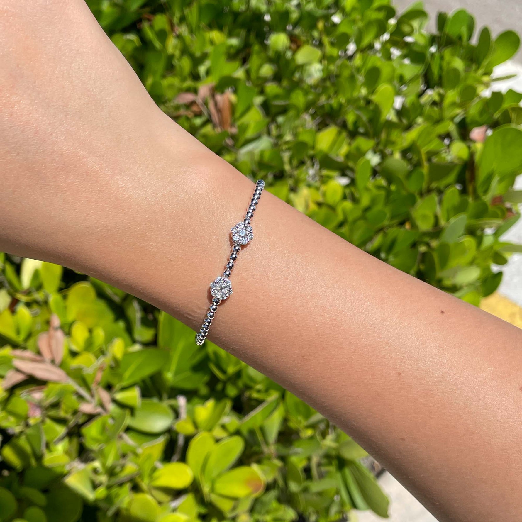 Jay Feder 18k White Gold Diamond 2 Flower Cluster Bangle Bracelet