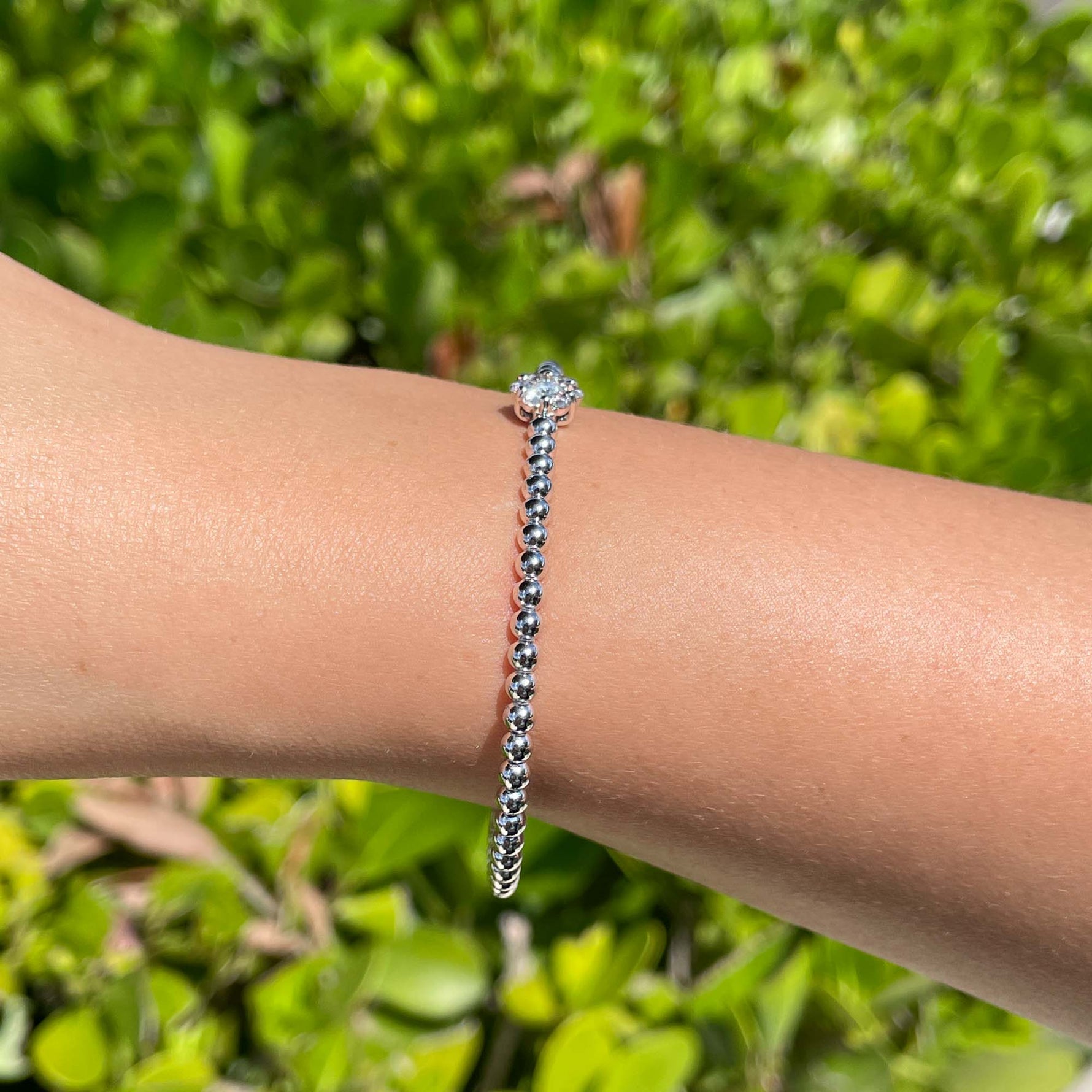 Jay Feder 18k White Gold Diamond Flower Cluster Bangle Bracelet