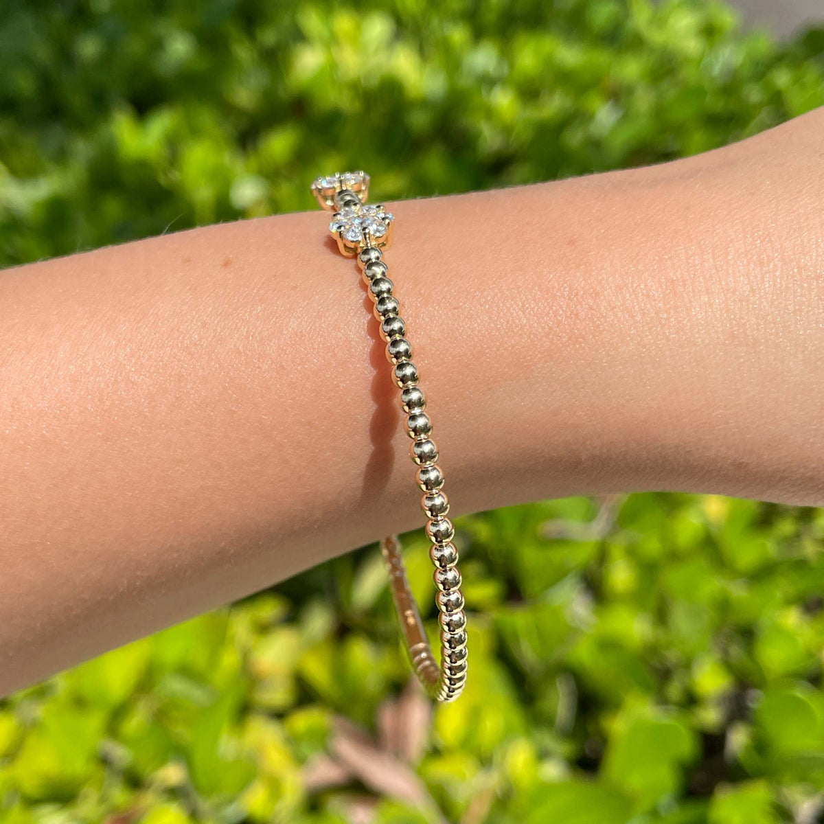 Jay Feder 18k Yellow Gold Diamond 2 Flower Cluster Bangle Bracelet