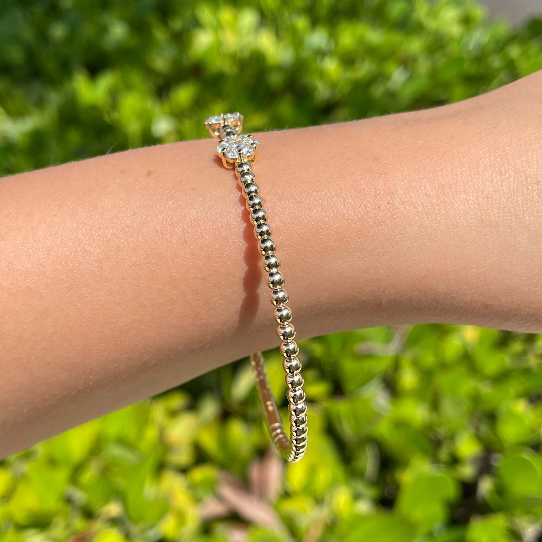 Jay Feder 18k Yellow Gold Diamond 2 Flower Cluster Bangle Bracelet