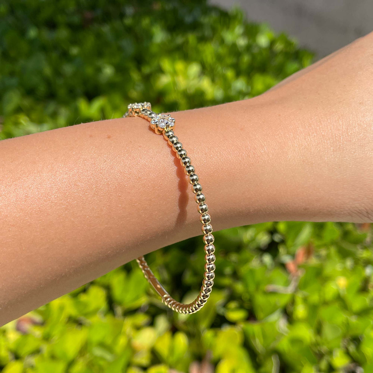 Jay Feder 18k Yellow Gold Diamond 2 Flower Cluster Bangle Bracelet