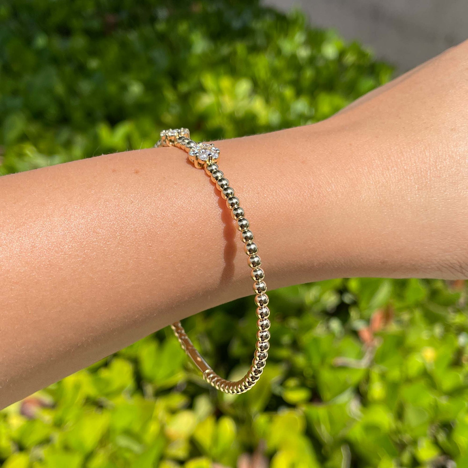 Jay Feder 18k Yellow Gold Diamond 2 Flower Cluster Bangle Bracelet