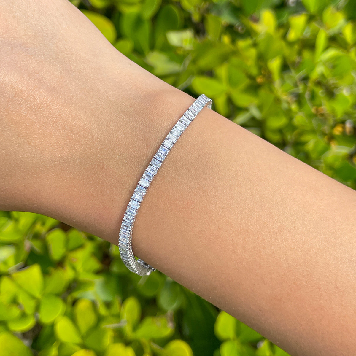 Jay Feder 14k White Gold Emerald cut Diamond Tennis Bracelet