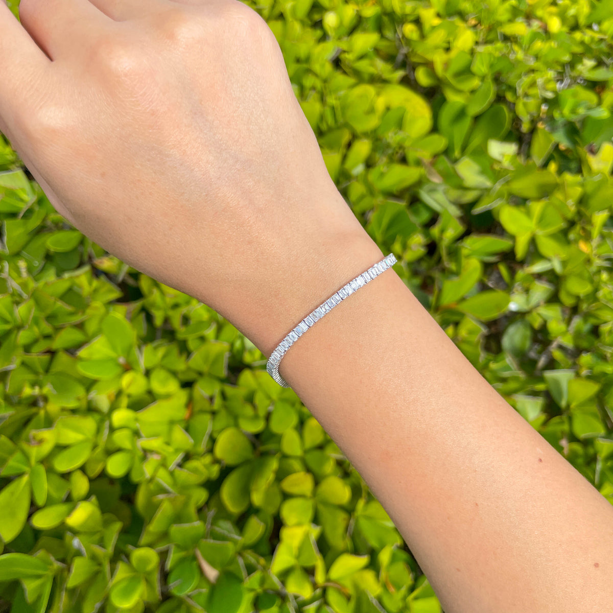 Jay Feder 14k White Gold Emerald cut Diamond Tennis Bracelet