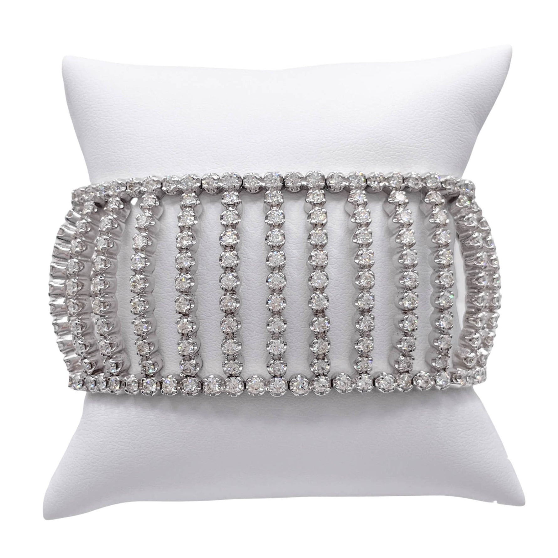 JAY FEDER 18K WHITE GOLD DIAMOND BEZEL SET WIDE BRACELET