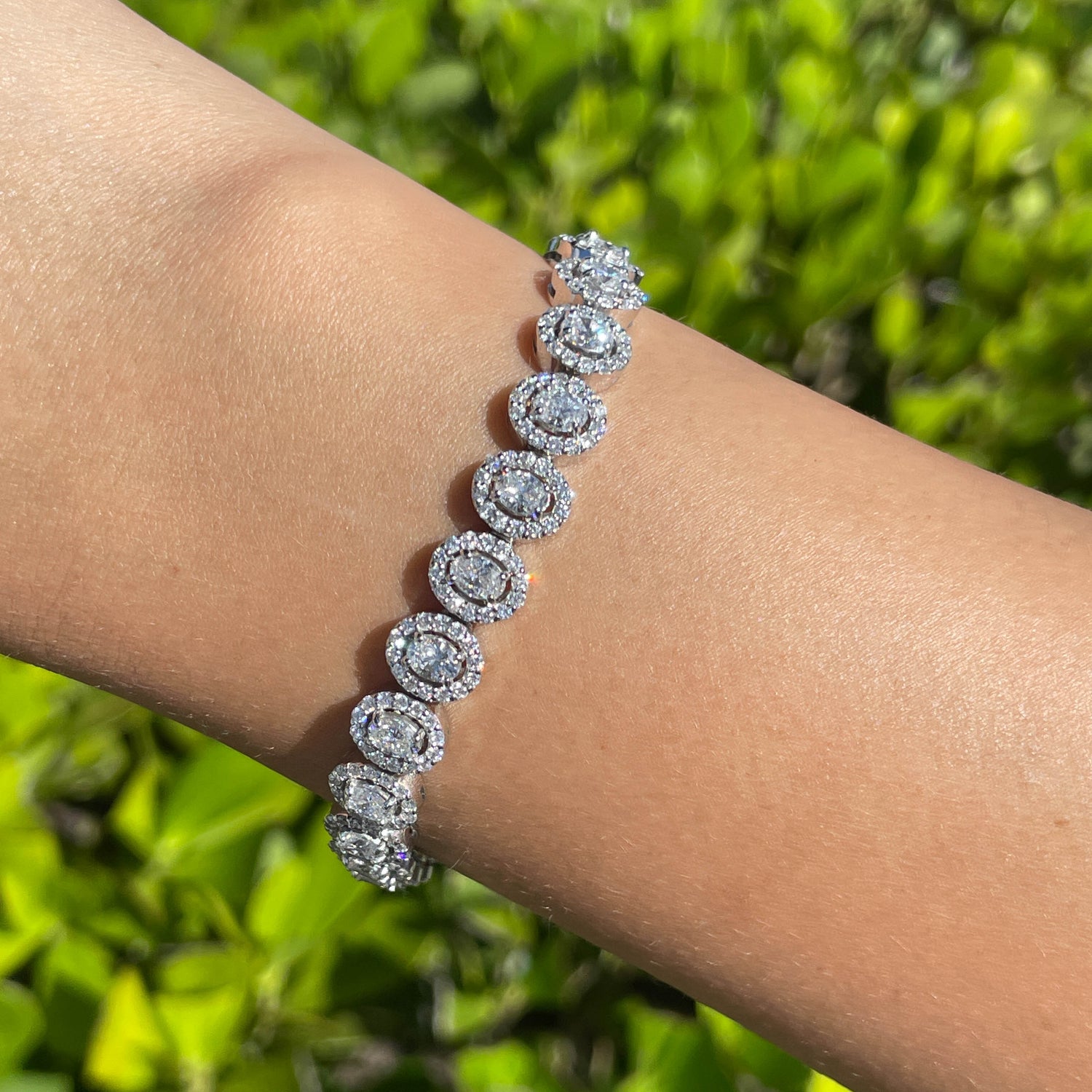 Jay Feder 14k White Gold Diamond Oval Halo Tennis Bracelet