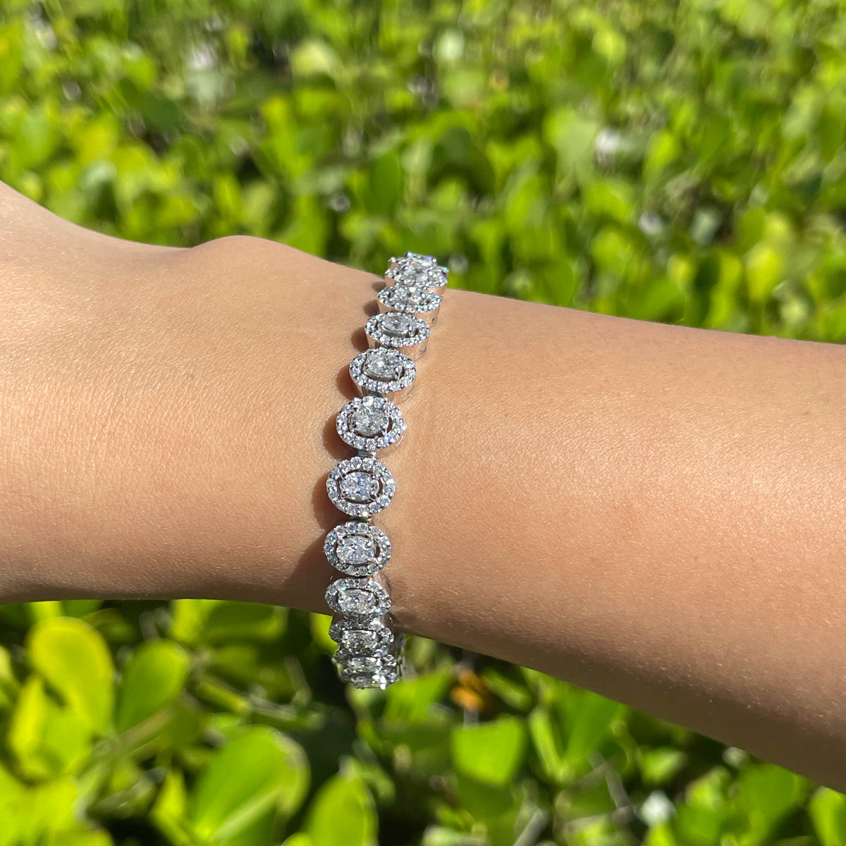 Jay Feder 14k White Gold Diamond Oval Halo Tennis Bracelet