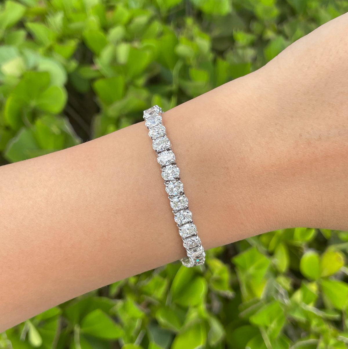 JAY FEDER 18K WHITE GOLD OVAL DIAMOND TENNIS BRACELET