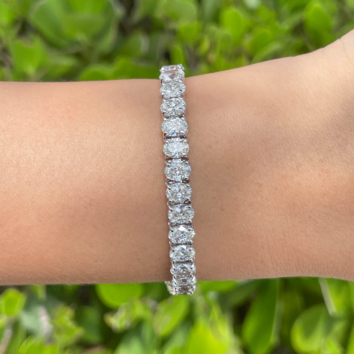 JAY FEDER 18K WHITE GOLD OVAL DIAMOND TENNIS BRACELET