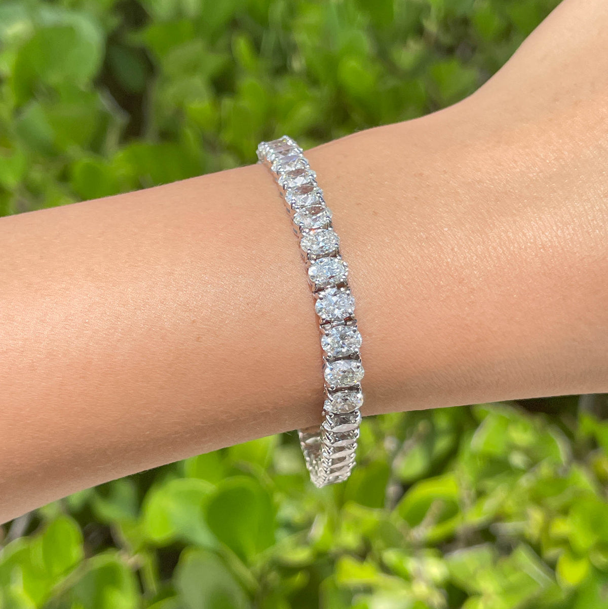 JAY FEDER 18K WHITE GOLD OVAL DIAMOND TENNIS BRACELET