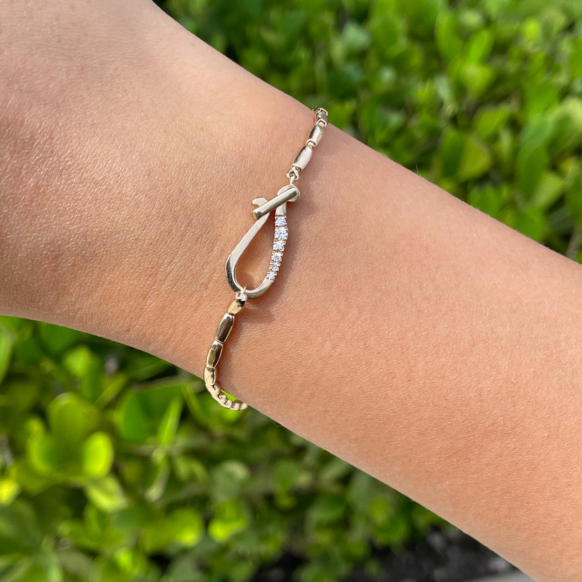 Jay Feder 14k Yellow Gold Diamond Gold Bar Fancy Clasp Bracelet