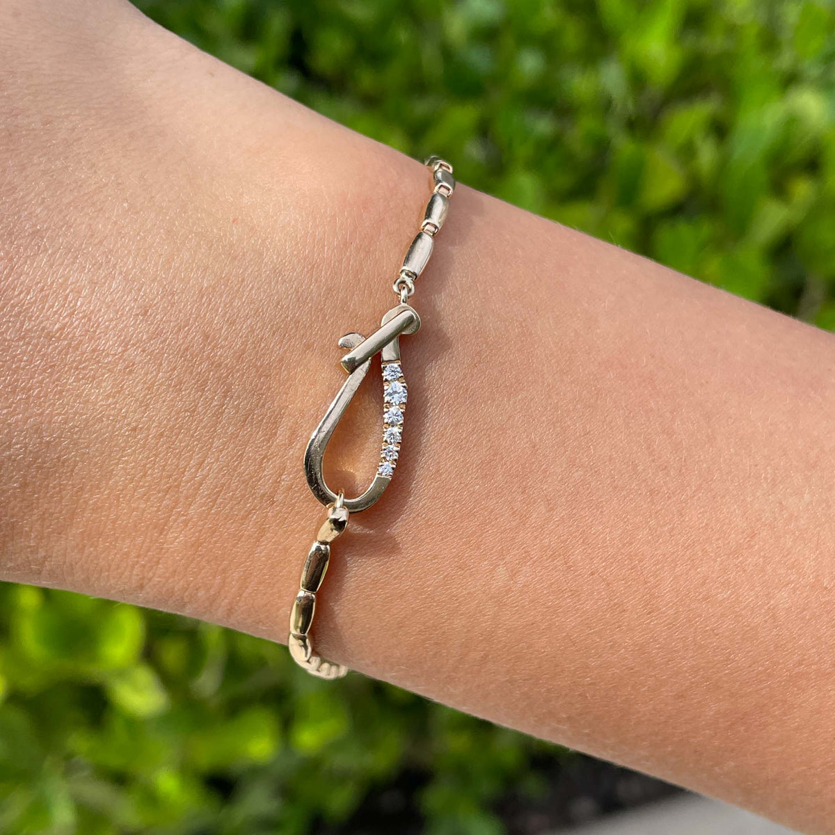 Jay Feder 14k Yellow Gold Diamond Gold Bar Fancy Clasp Bracelet