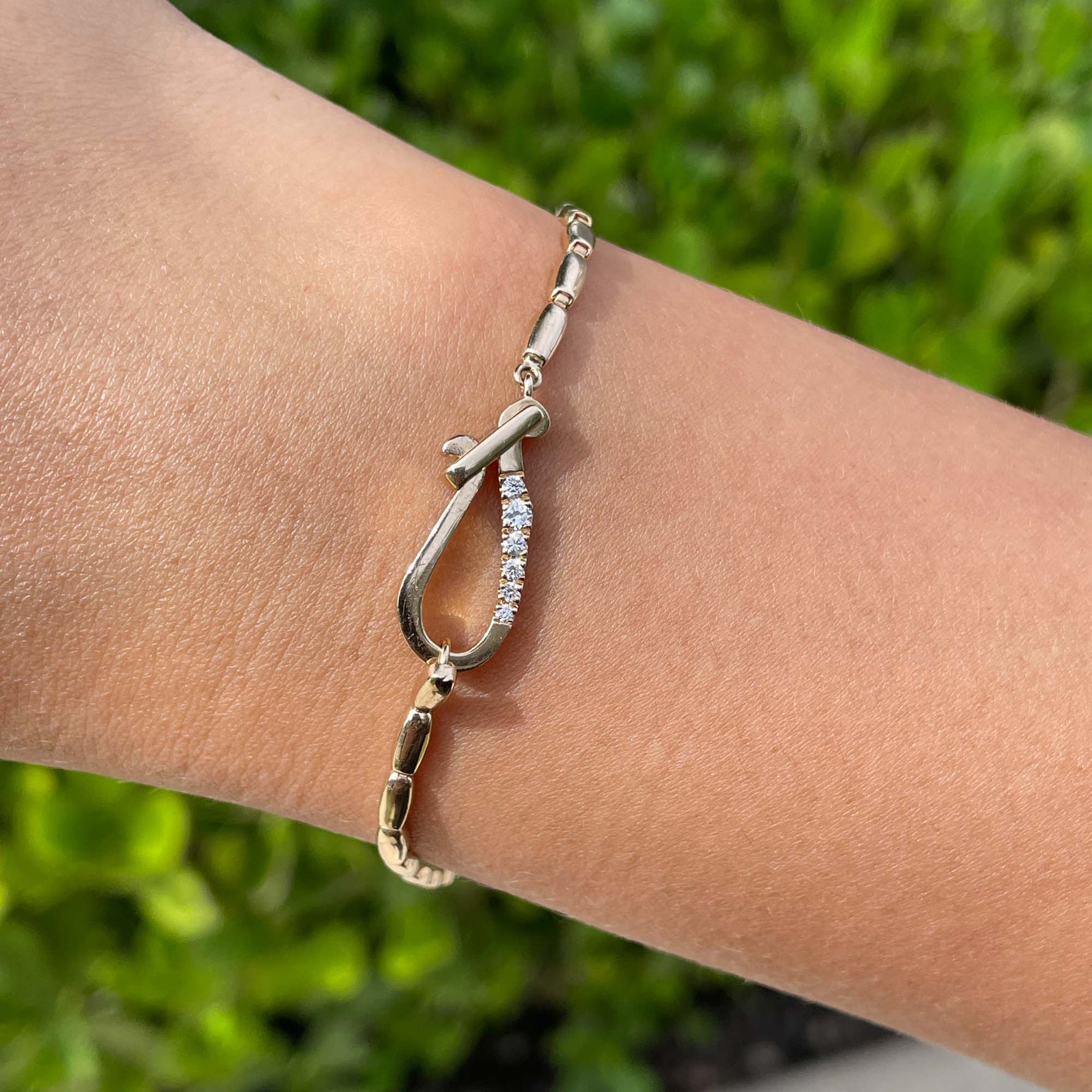 Jay Feder 14k Yellow Gold Diamond Gold Bar Fancy Clasp Bracelet