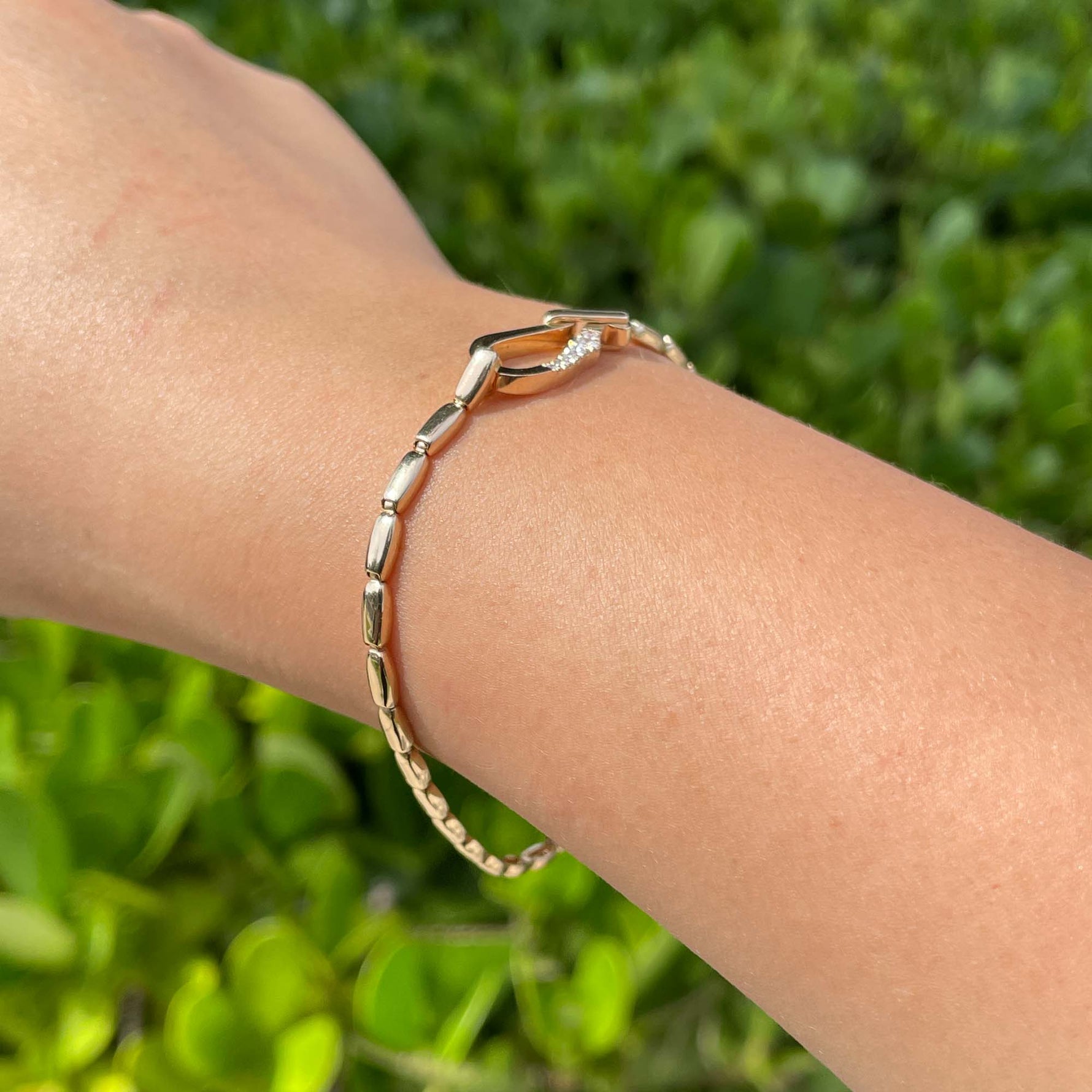 Jay Feder 14k Yellow Gold Diamond Gold Bar Fancy Clasp Bracelet