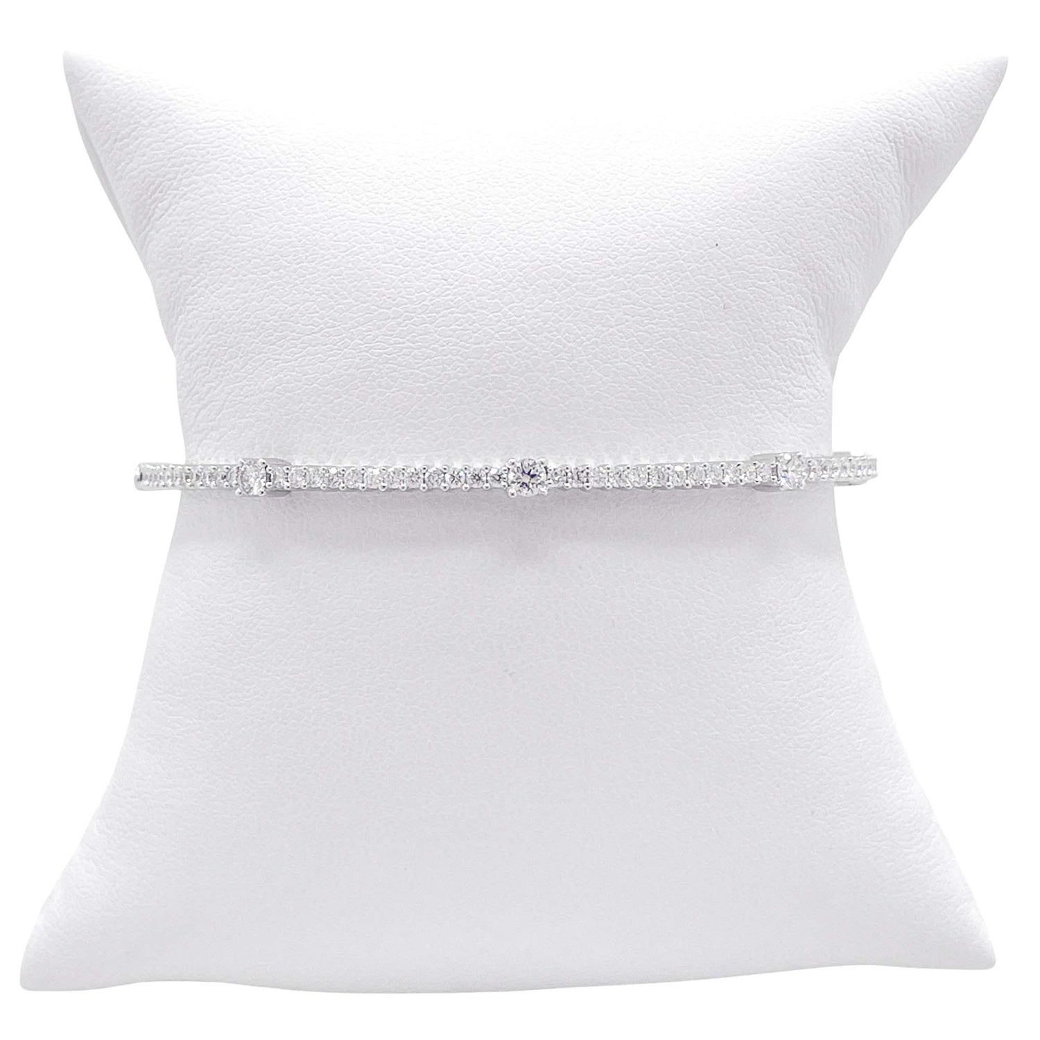 Jay Feder 18k White Gold Diamond Bangle Bracelet