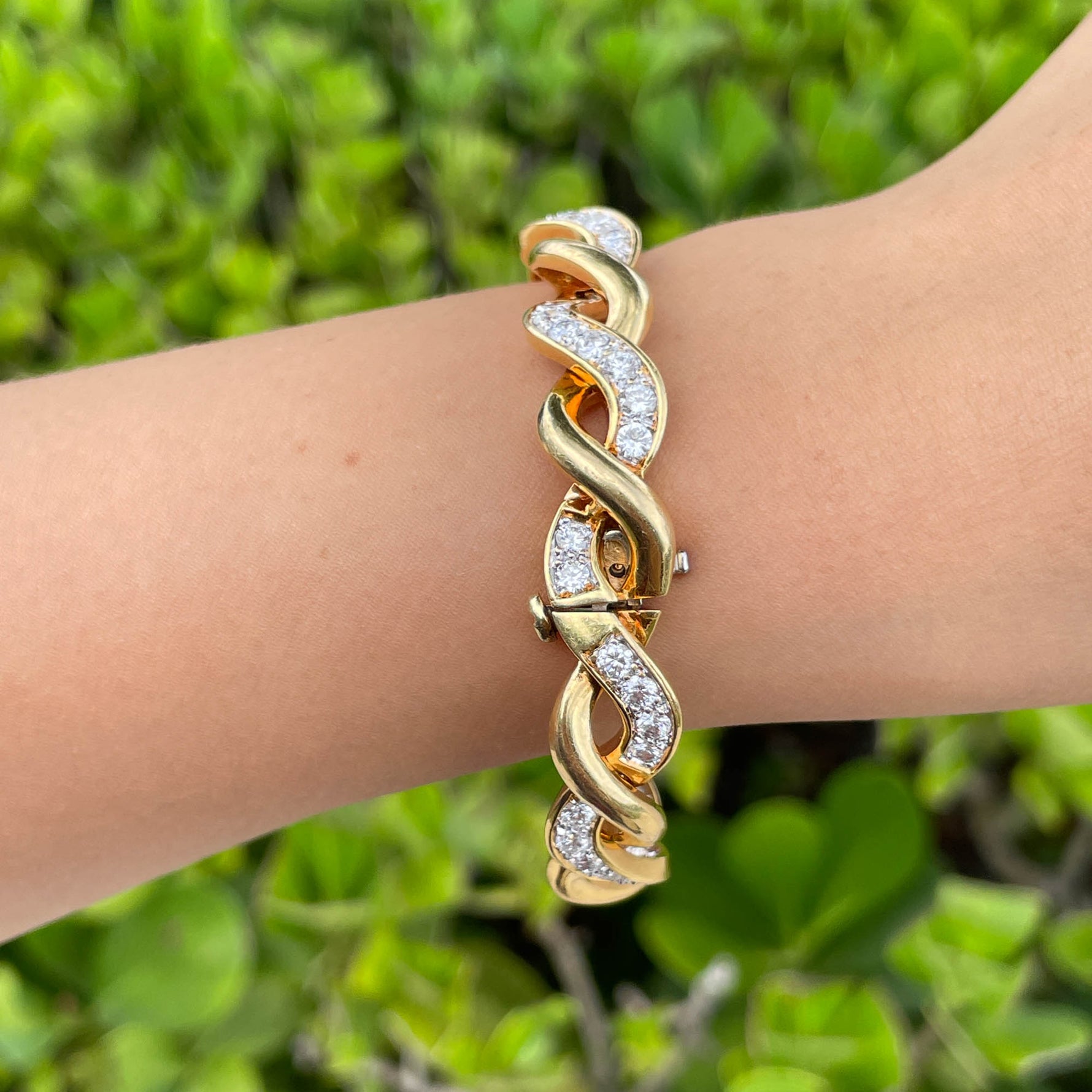 JAY FEDER 18K YELLOW GOLD DIAMOND TWIST BRACELET