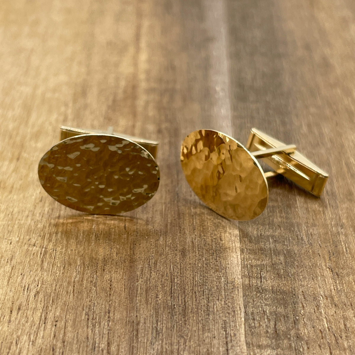 Jay Feder 14K Yellow Gold Oval Hammered Cufflinks