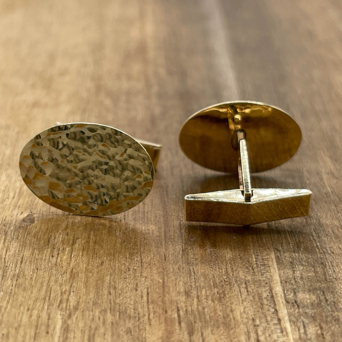 Jay Feder 14K Yellow Gold Oval Hammered Cufflinks