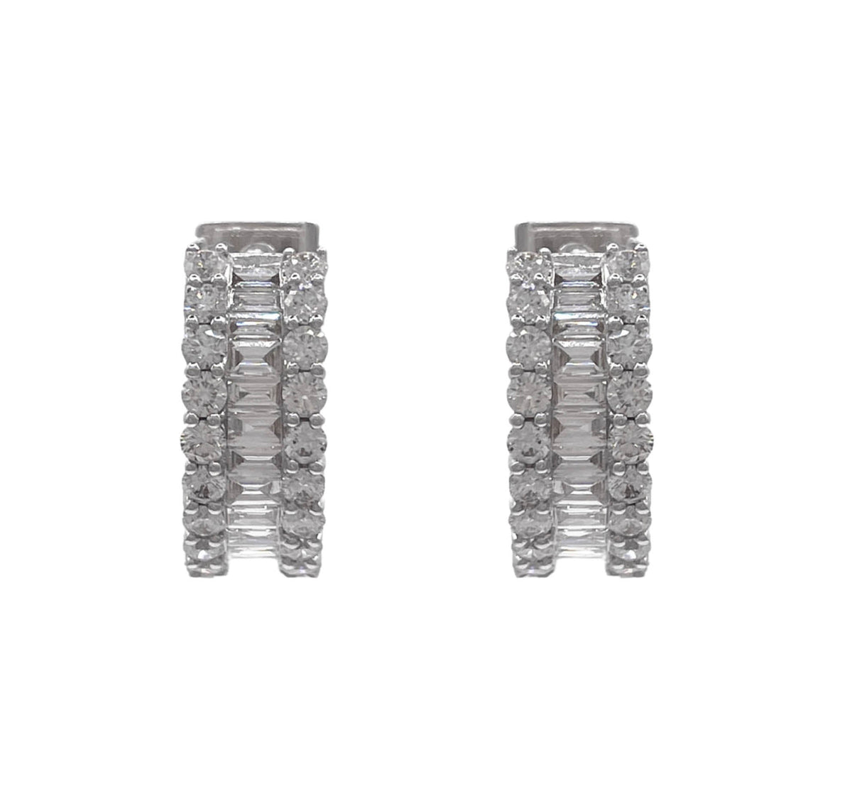JAY FEDER 18K WHITE GOLD DIAMOND HUGGIE EARRINGS
