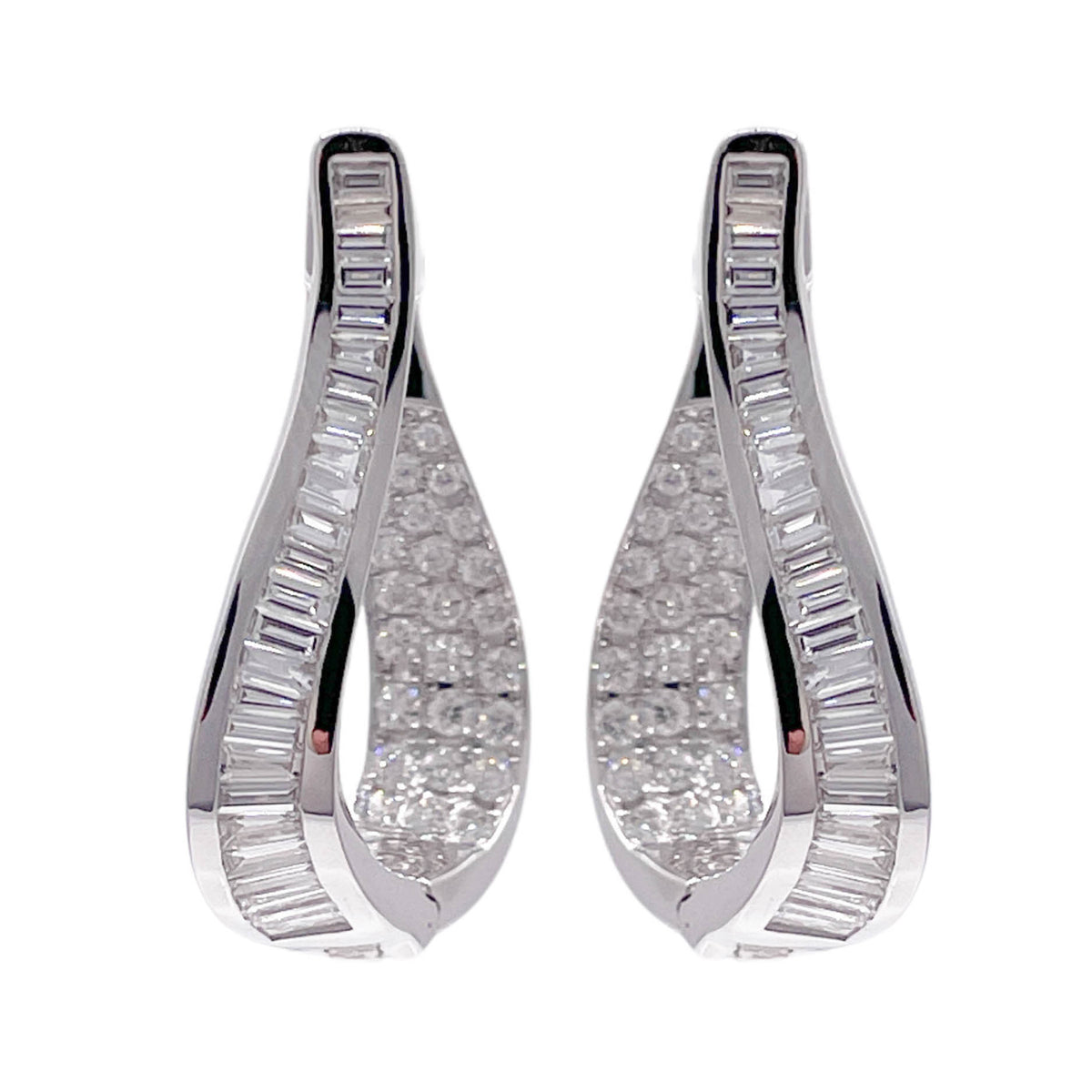 JAY FEDER 18K WHITE GOLD DIAMOND DROP EARRINGS