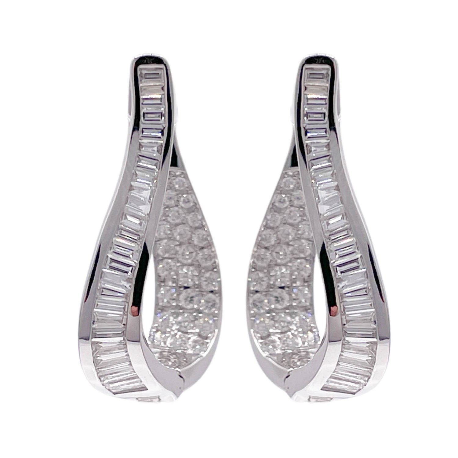 JAY FEDER 18K WHITE GOLD DIAMOND DROP EARRINGS