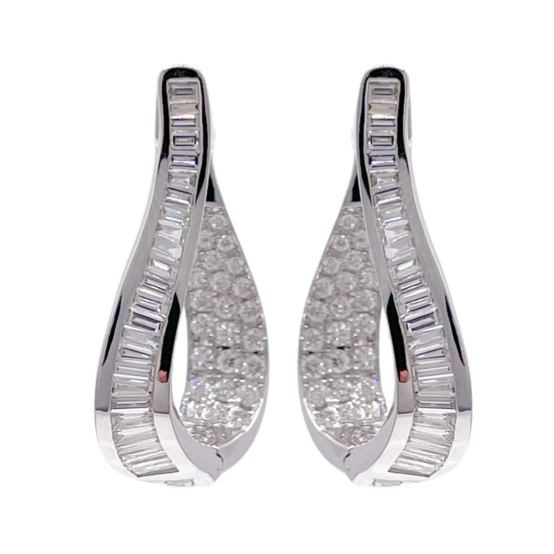JAY FEDER 18K WHITE GOLD DIAMOND DROP EARRINGS