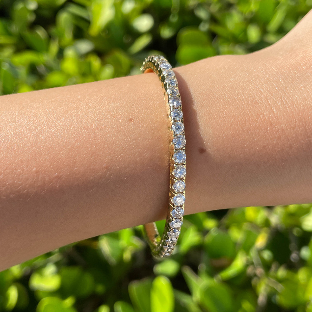 Jay Feder 18k Yellow Gold Diamond Stretchy Tennis Bangle Bracelet