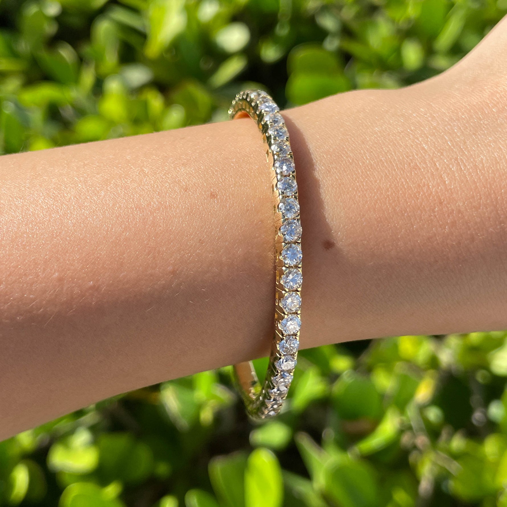 Jay Feder 18k Yellow Gold Diamond Stretchy Tennis Bangle Bracelet