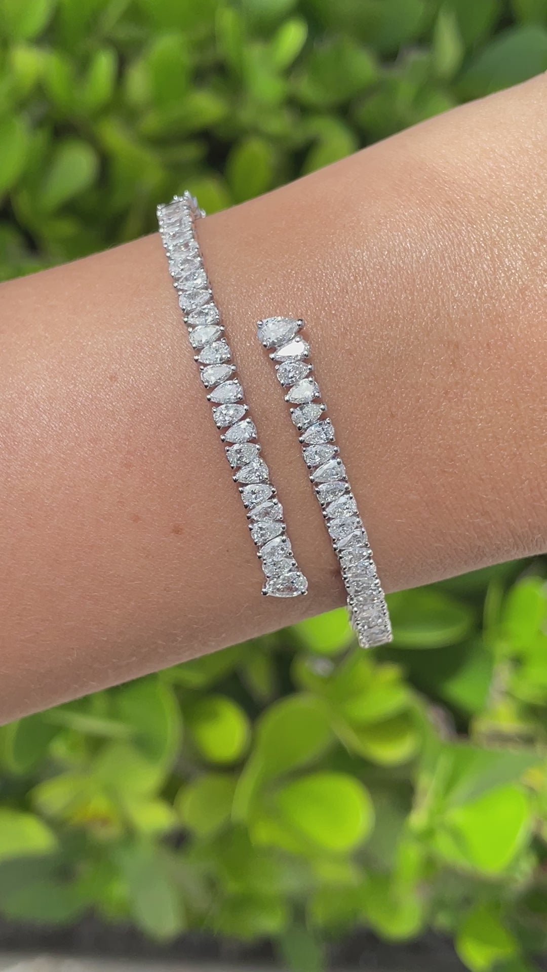 Jay Feder 18k White Gold Diamond Crossover Wrap Bangle Bracelet