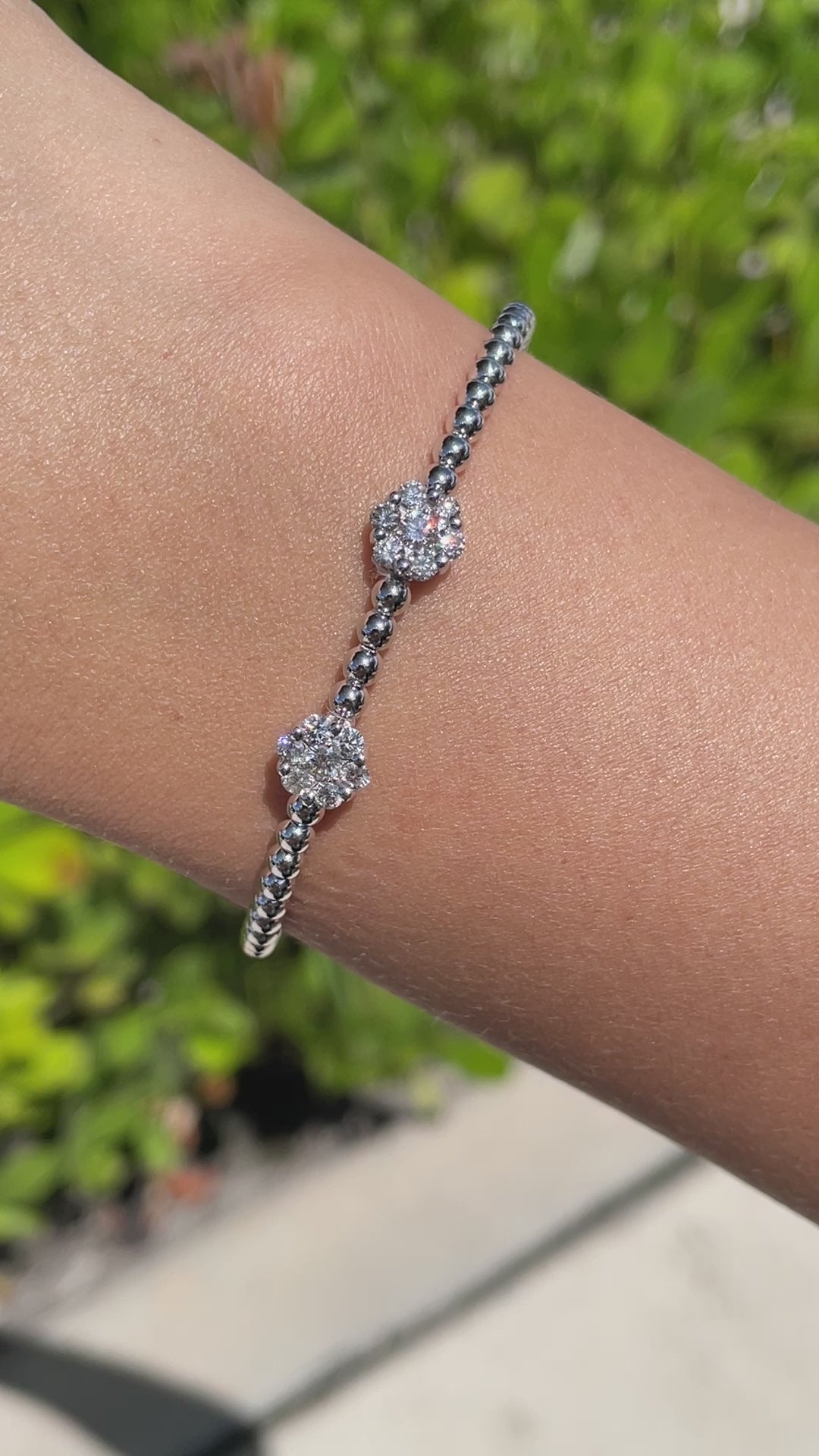 Jay Feder 18k White Gold Diamond 2 Flower Cluster Bangle Bracelet