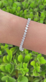 JAY FEDER 18K WHITE GOLD DIAMOND SLANTED TENNIS BRACELET