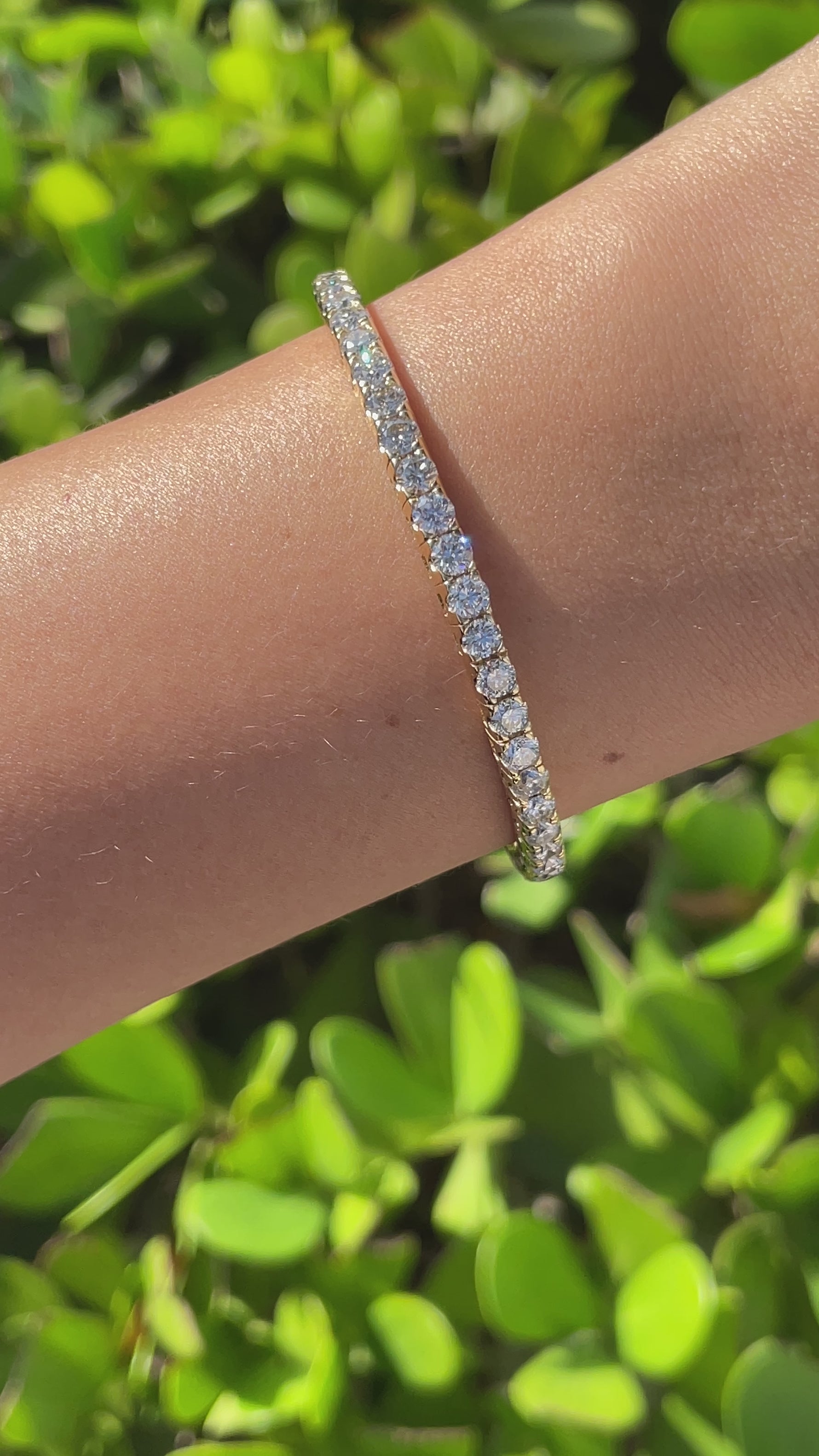 Jay Feder 18k Yellow Gold Diamond Stretchy Tennis Bangle Bracelet